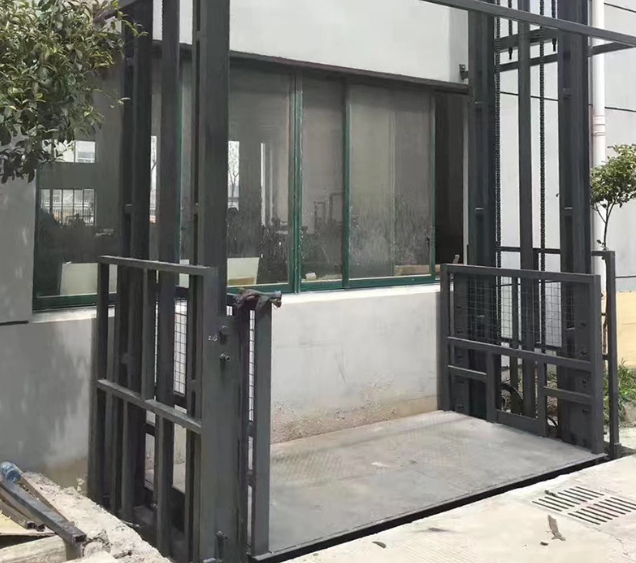 南昌导轨式施工升降机助力民生工程提速增效